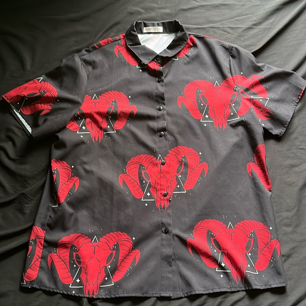 ROMWE Woman’s Black Juandamurai Starsalign Aries Sheep Print Button Front Shirt